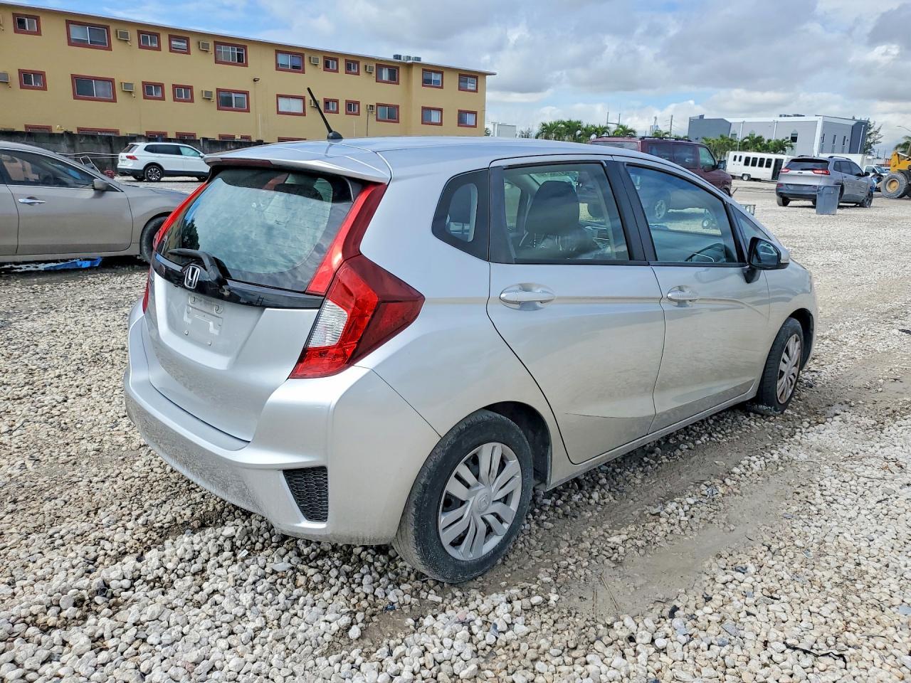 2016 Honda Fit Lx - Фото 3