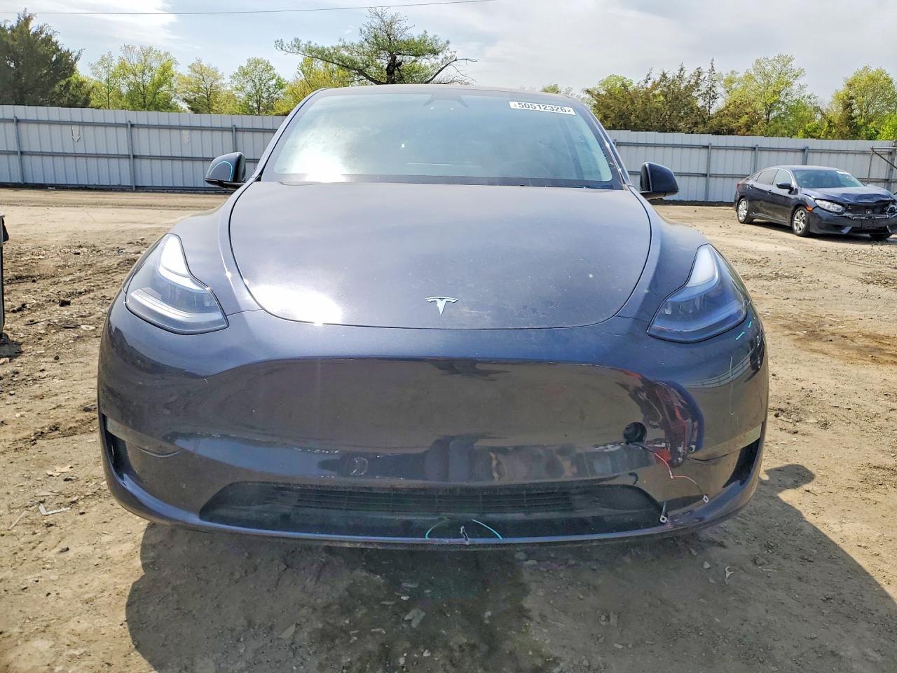 2025 Tesla Model Y - Image 5
