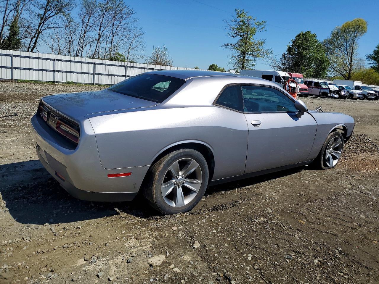 2017 Dodge Challenger Sxt - Фото 3