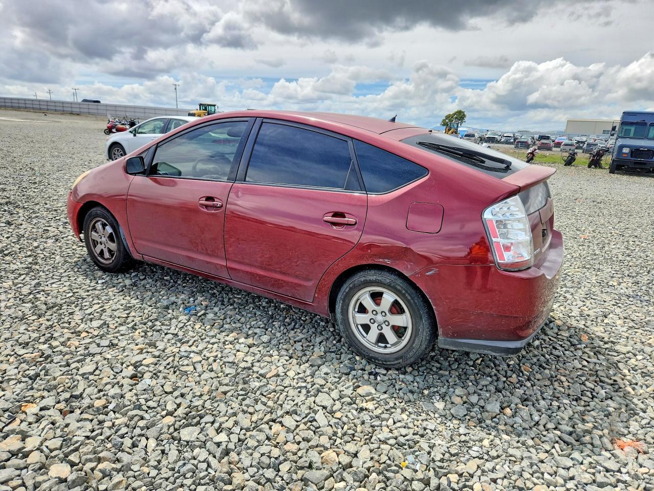 2005 Toyota Prius Base - Фото 2