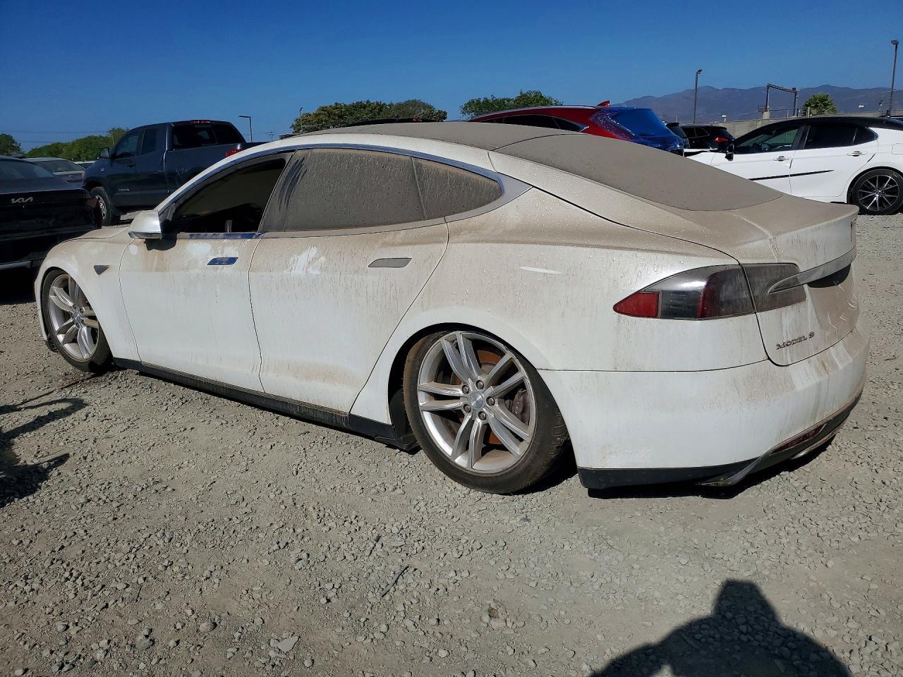 2013 Tesla Model S - Image 2