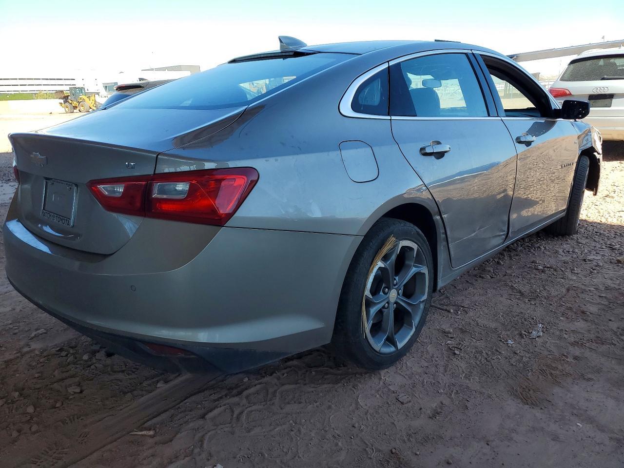 2023 Chevrolet Malibu Lt - Фото 3