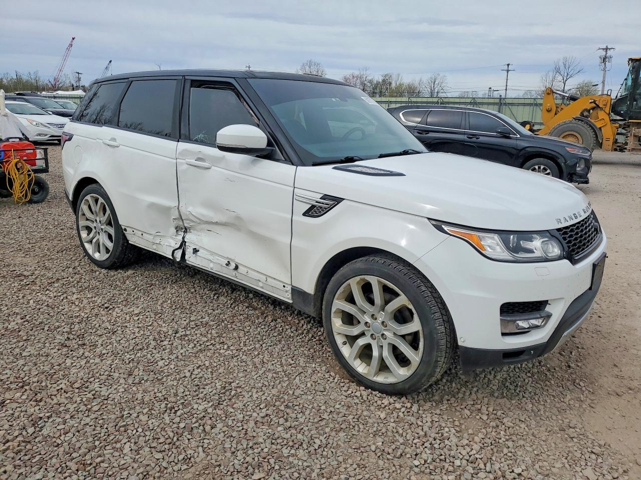 2015 Land Rover Range Rover Sport Hse - Image 4