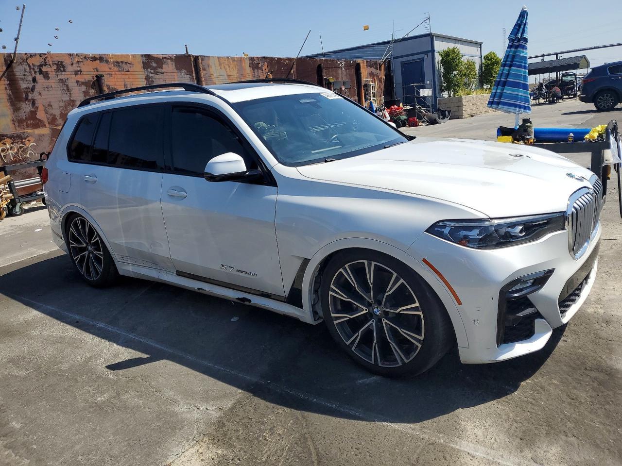 2019 BMW X7 xDrive50I - Image 4