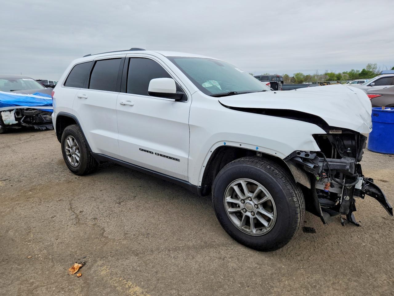 2018 Jeep Grand Cherokee Laredo - Image 4