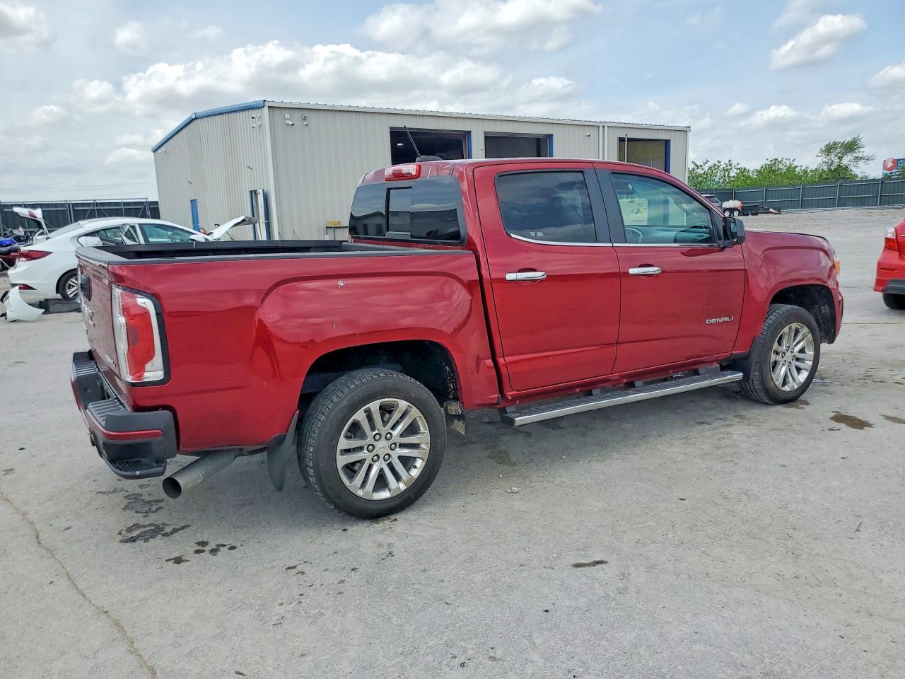 2019 GMC Canyon Denali - Image 3