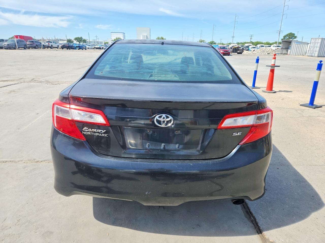 2012 Toyota Camry Se - Фото 6