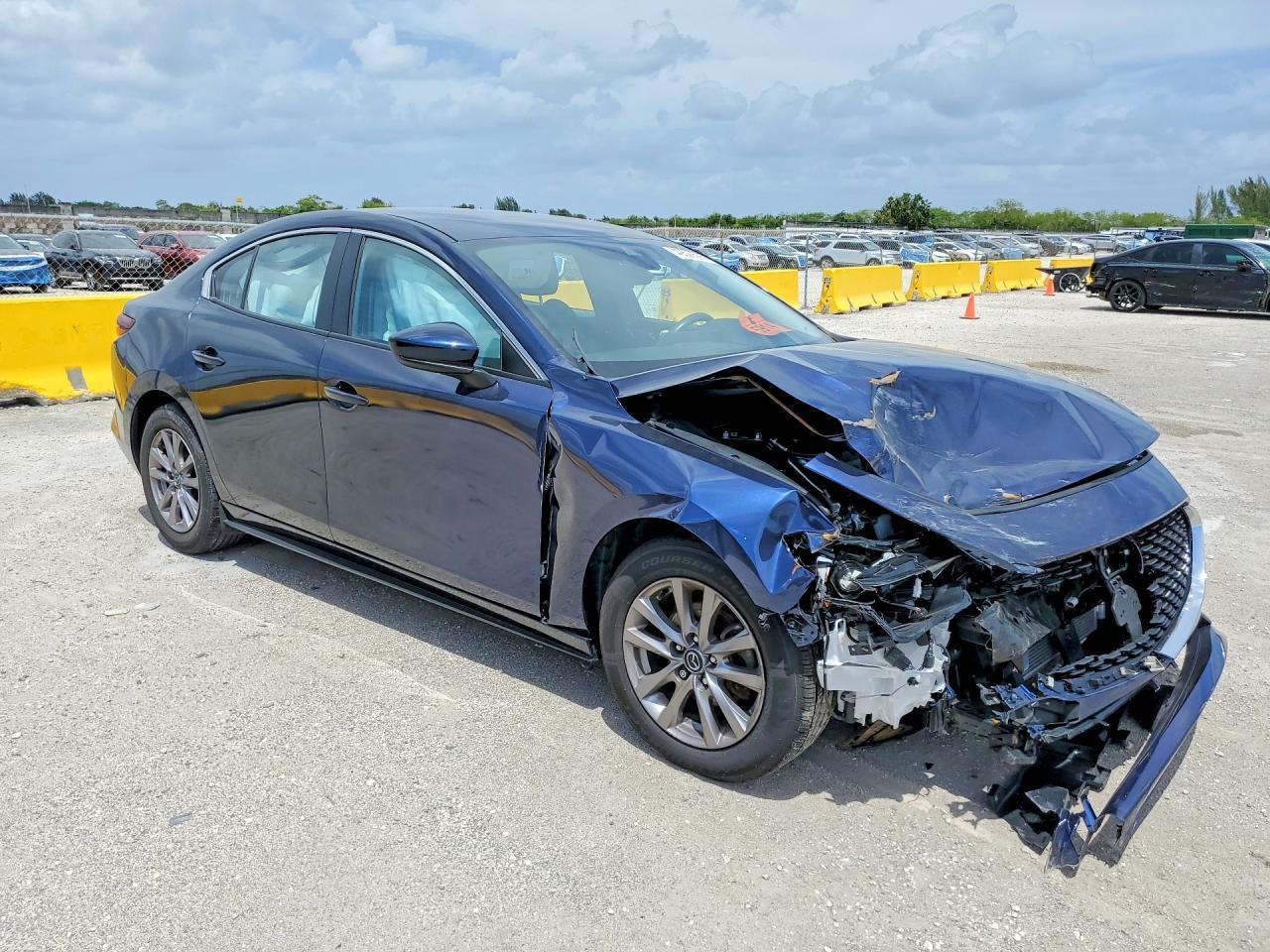 2020 Mazda 3 - Фото 4