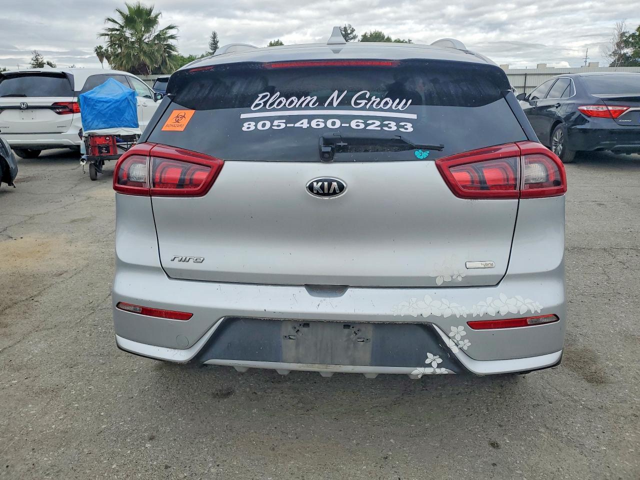 2017 Kia Niro Lx - Image 6