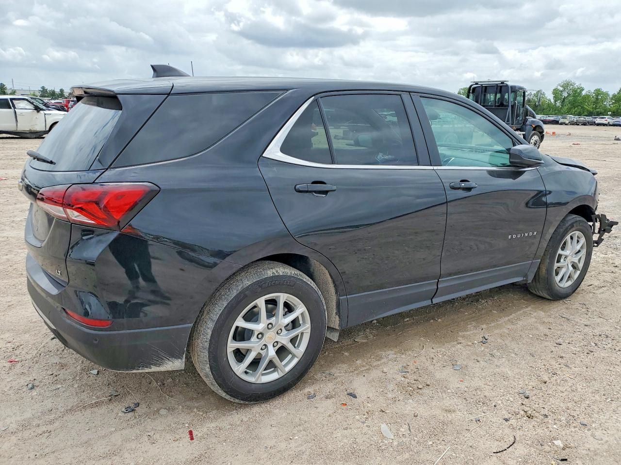 2024 Chevrolet Equinox Lt - Image 3