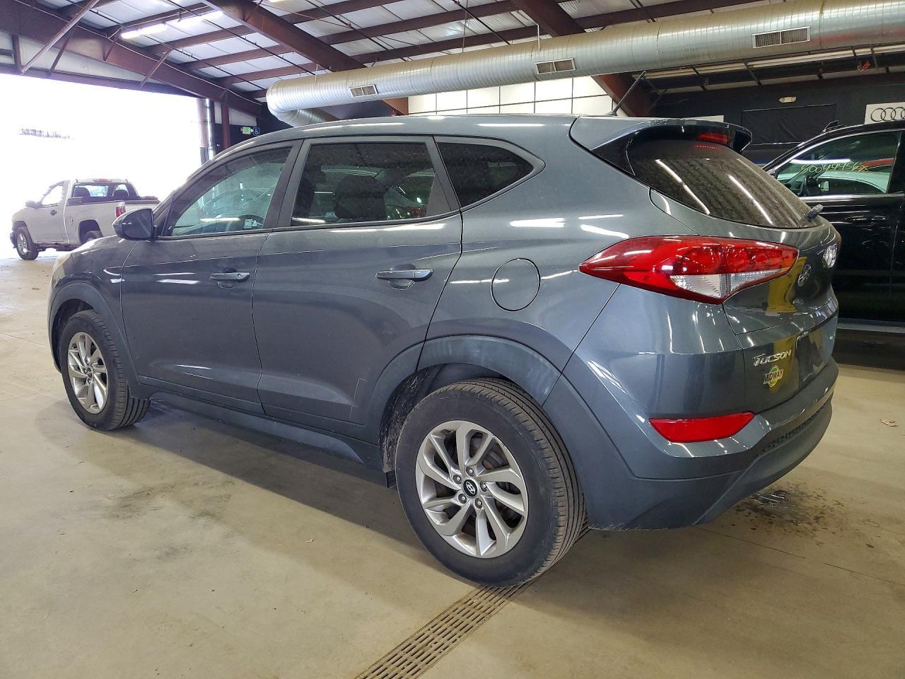 2018 Hyundai Tucson Se - Image 2