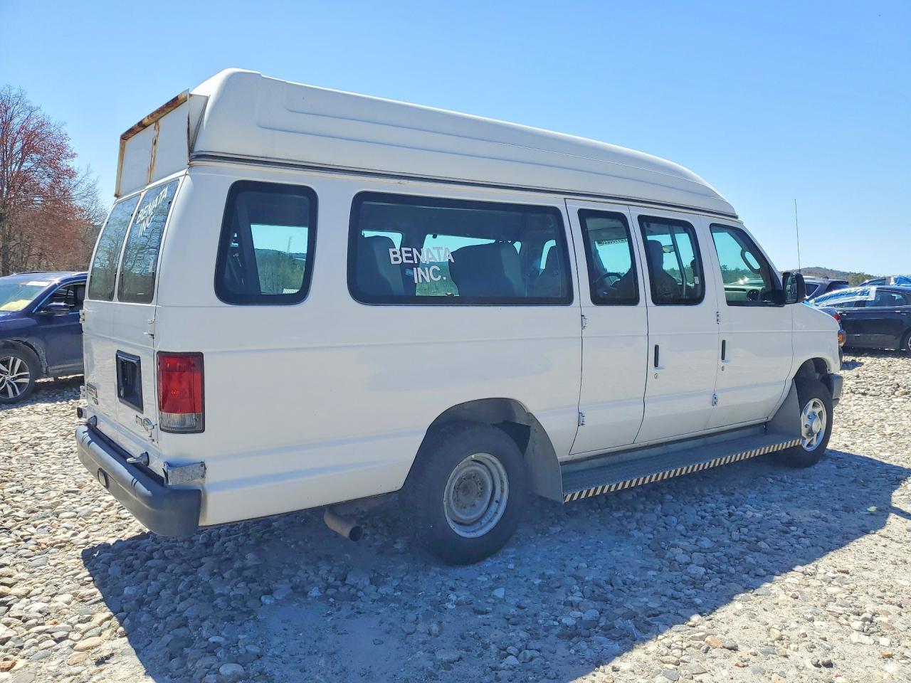 2013 Ford Econoline E350 Super Duty Van - Image 3