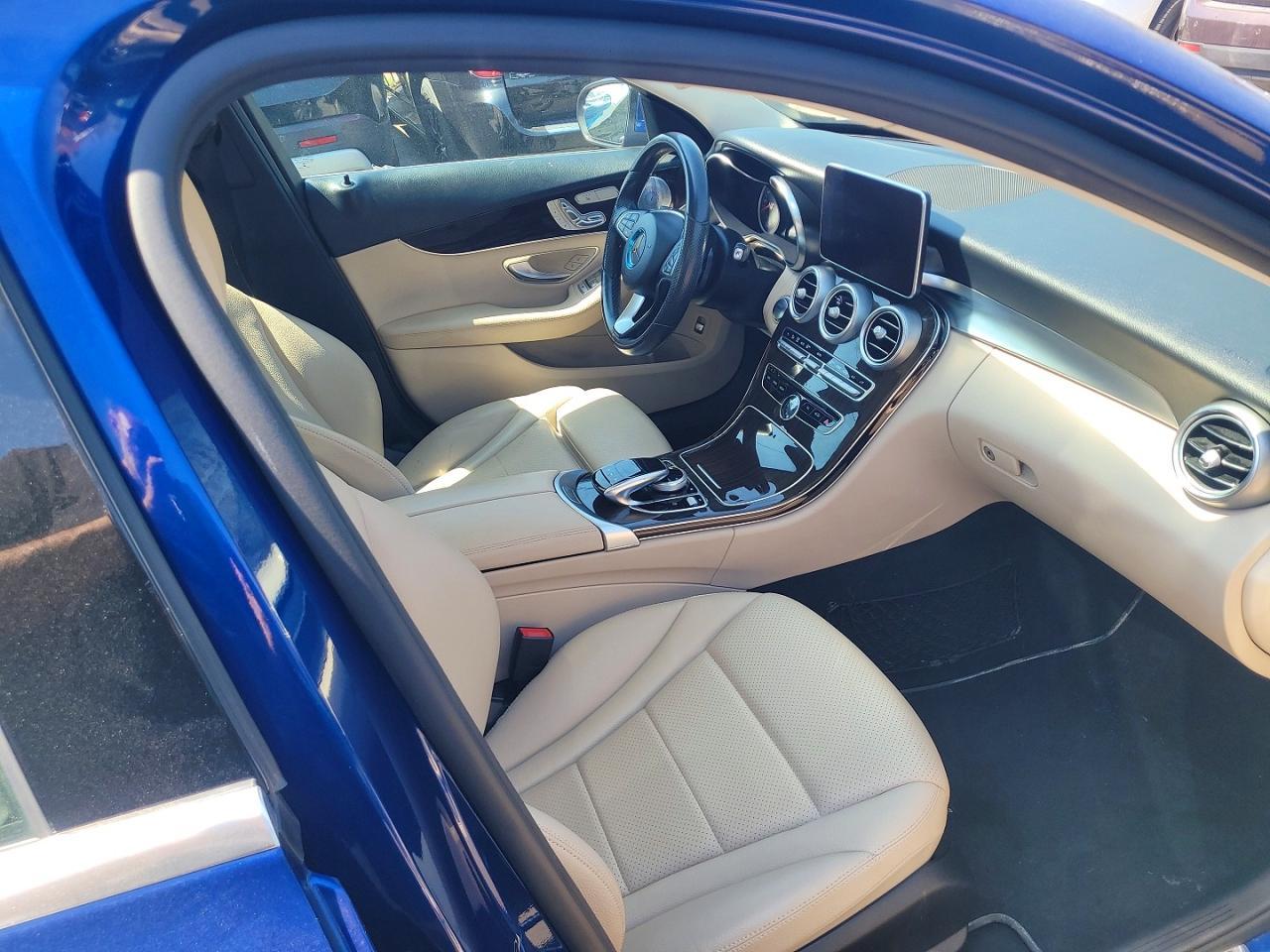 2018 Mercedes-Benz C 300 4Matic - Фото 5