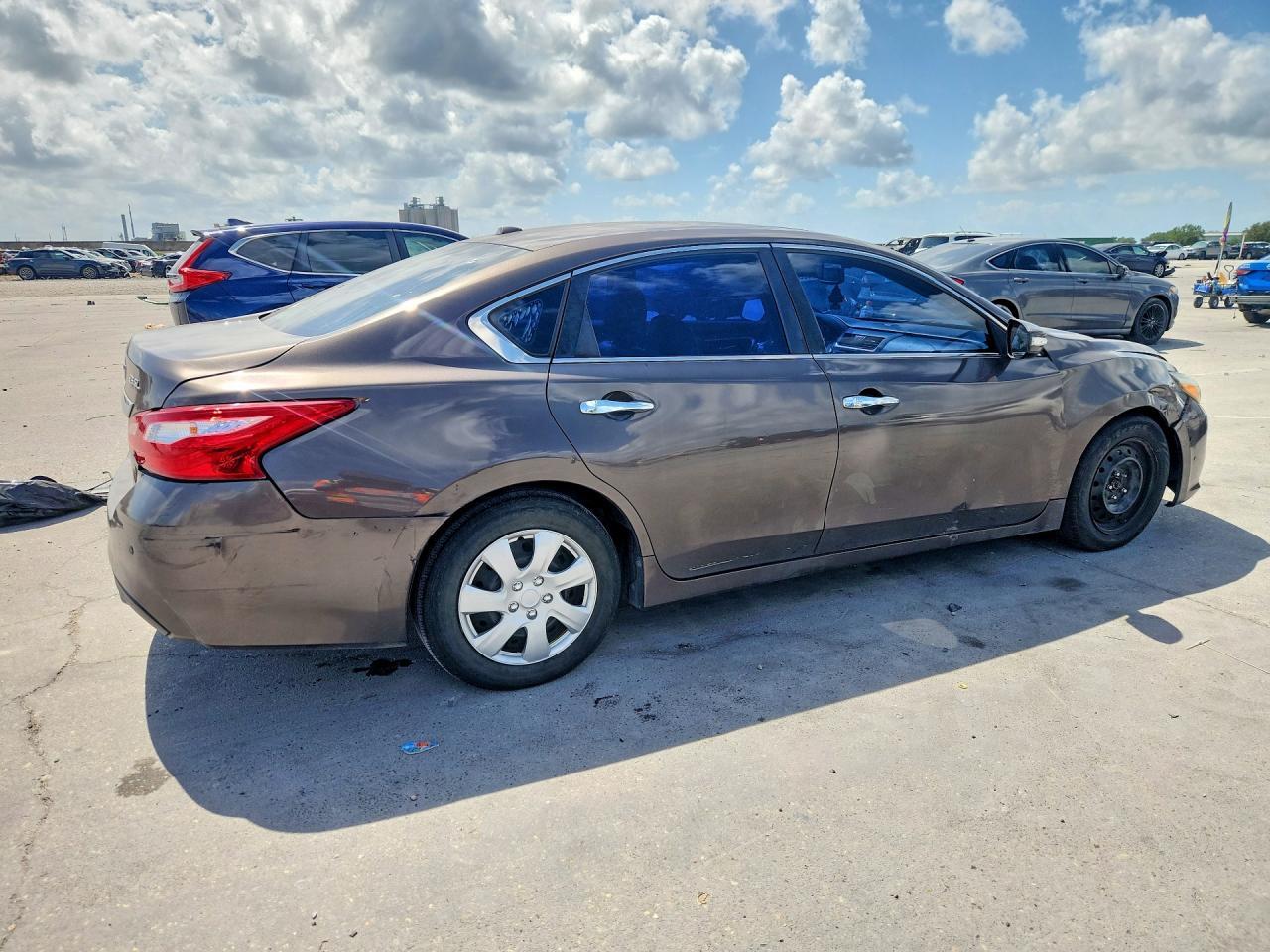 2017 Nissan Altima 3.5 Sl - Image 3