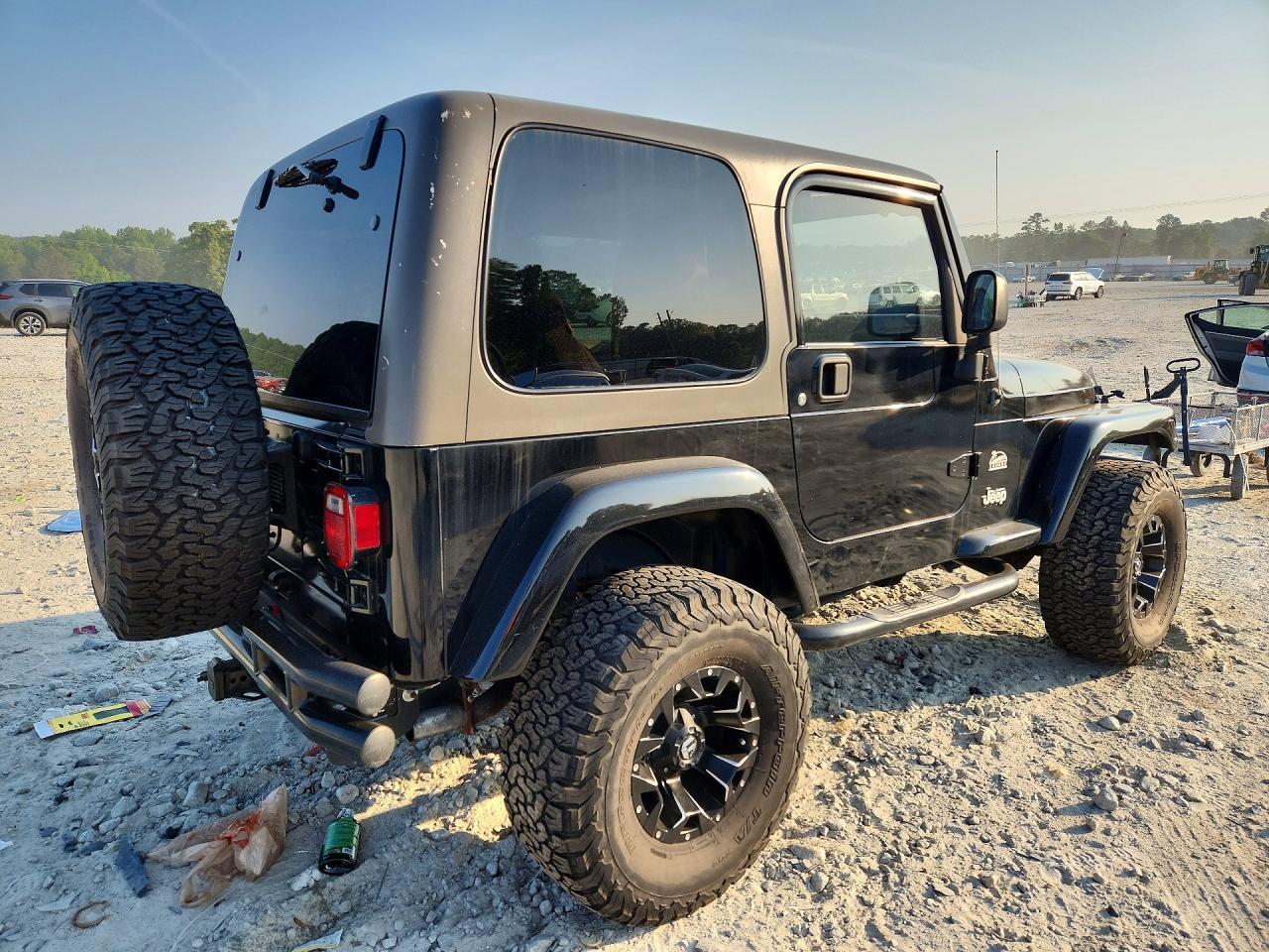 2003 Jeep Wrangler / Tj Sahara - Image 3