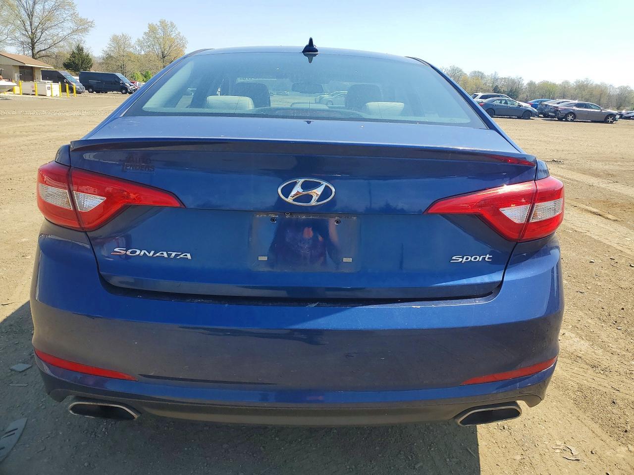 2015 Hyundai Sonata Sport - Image 6
