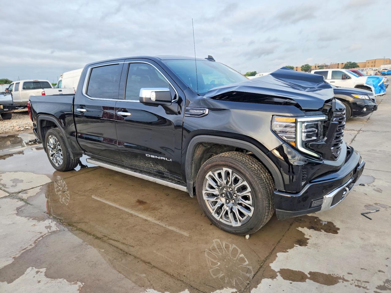 2025 GMC Sierra K1500 Denali Ultimate - Image 4