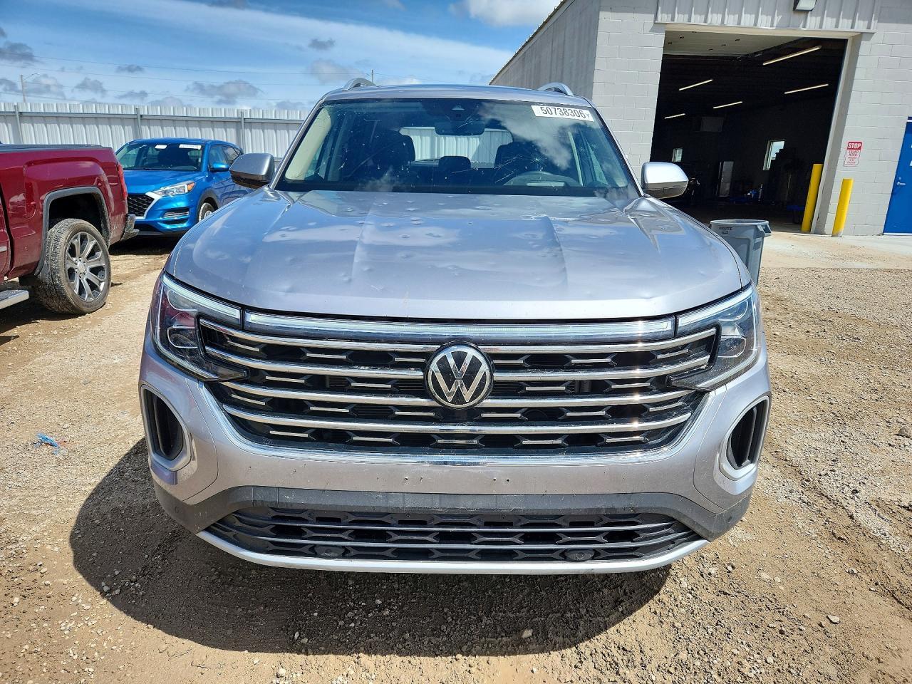2024 Volkswagen Atlas Sel - Image 5