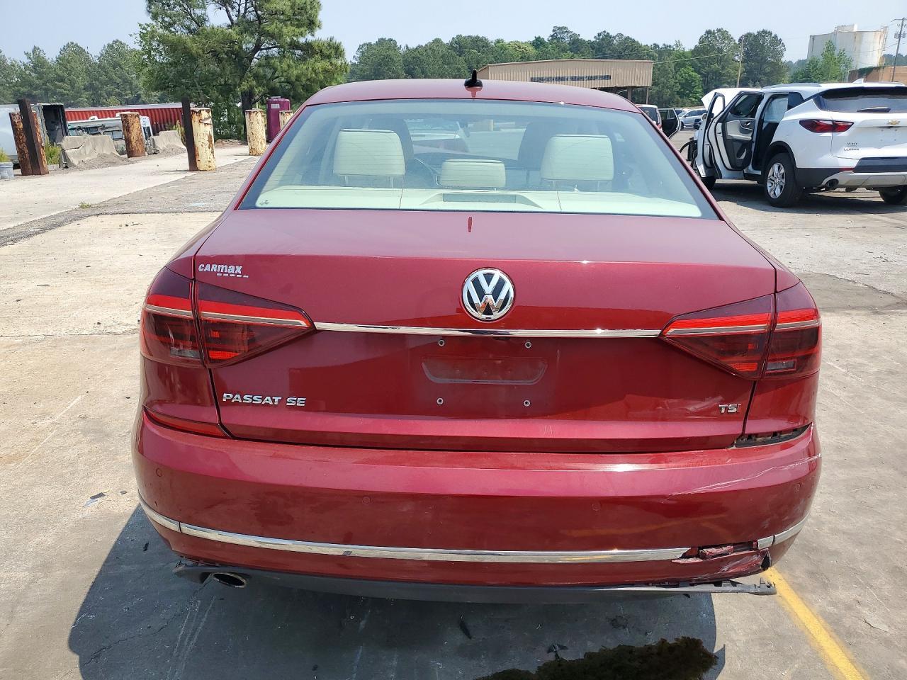2017 Volkswagen Passat Se - Фото 6