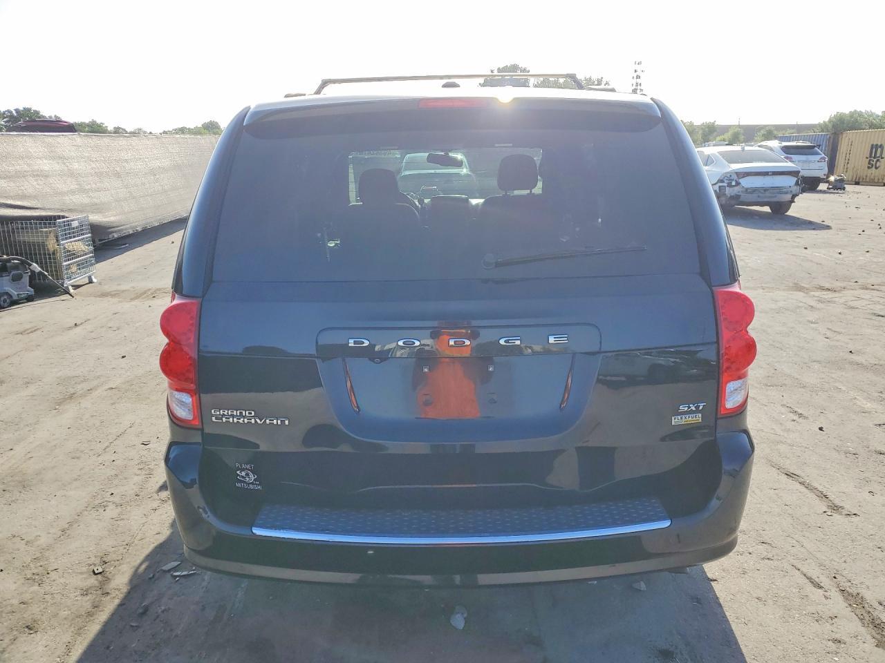 2018 Dodge Grand Caravan Sxt - Image 6