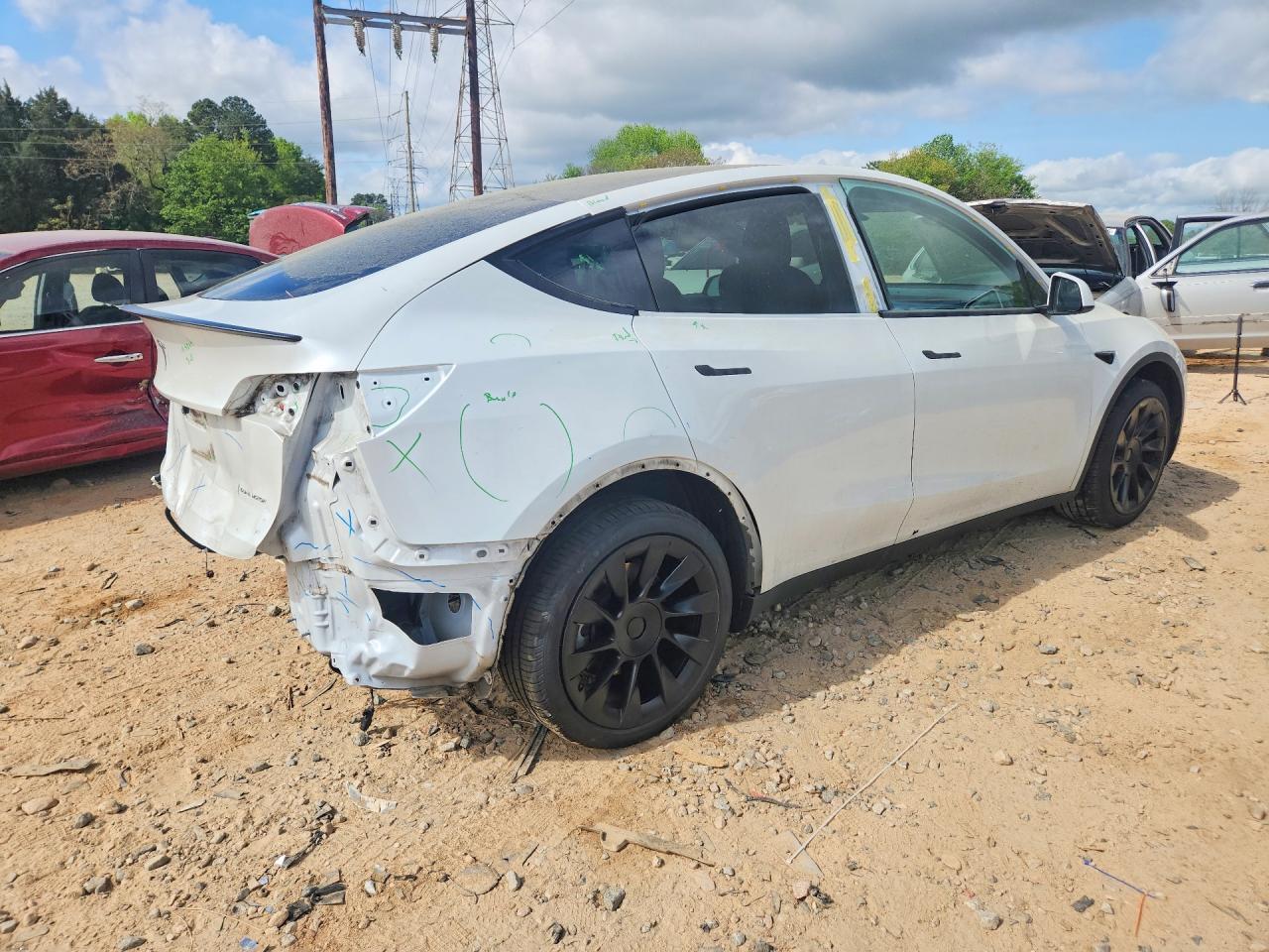 2023 Tesla Model Y - Image 3