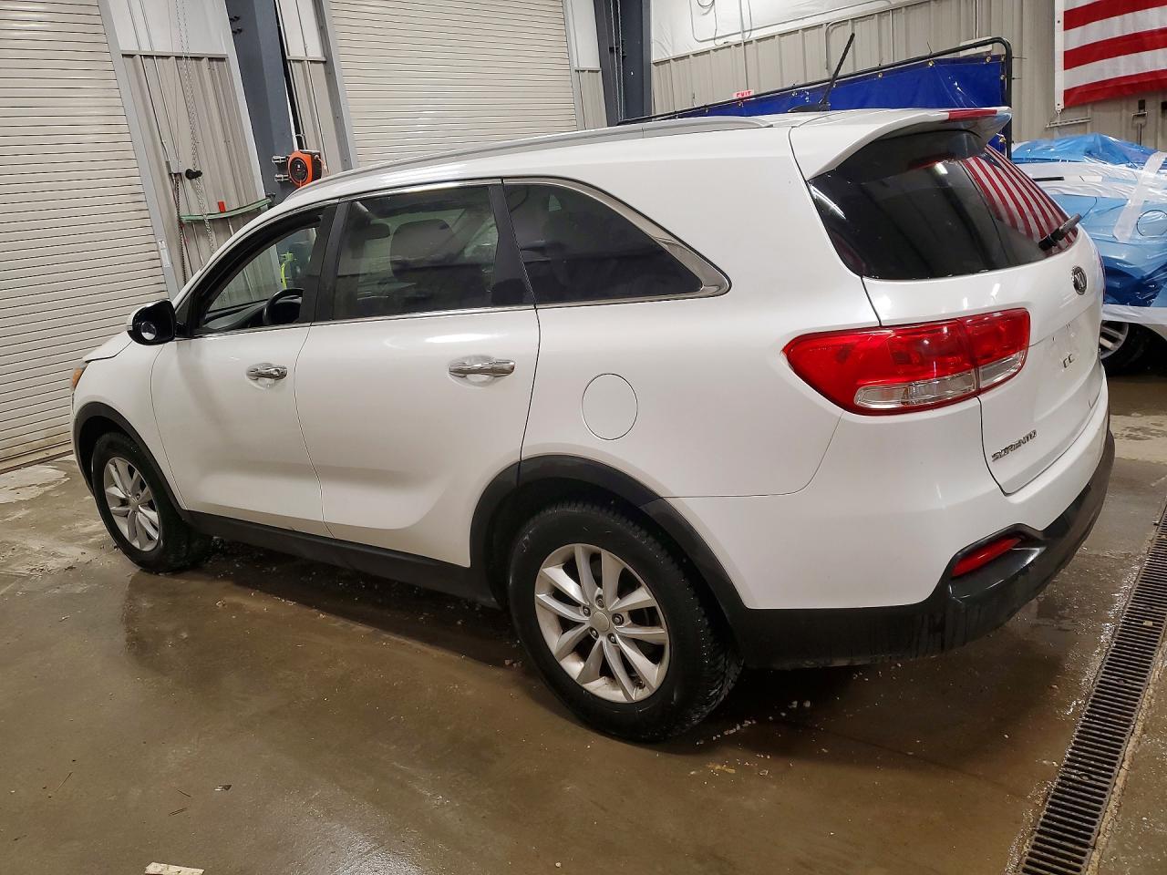 2016 Kia Sorento Lx V6 - Image 2