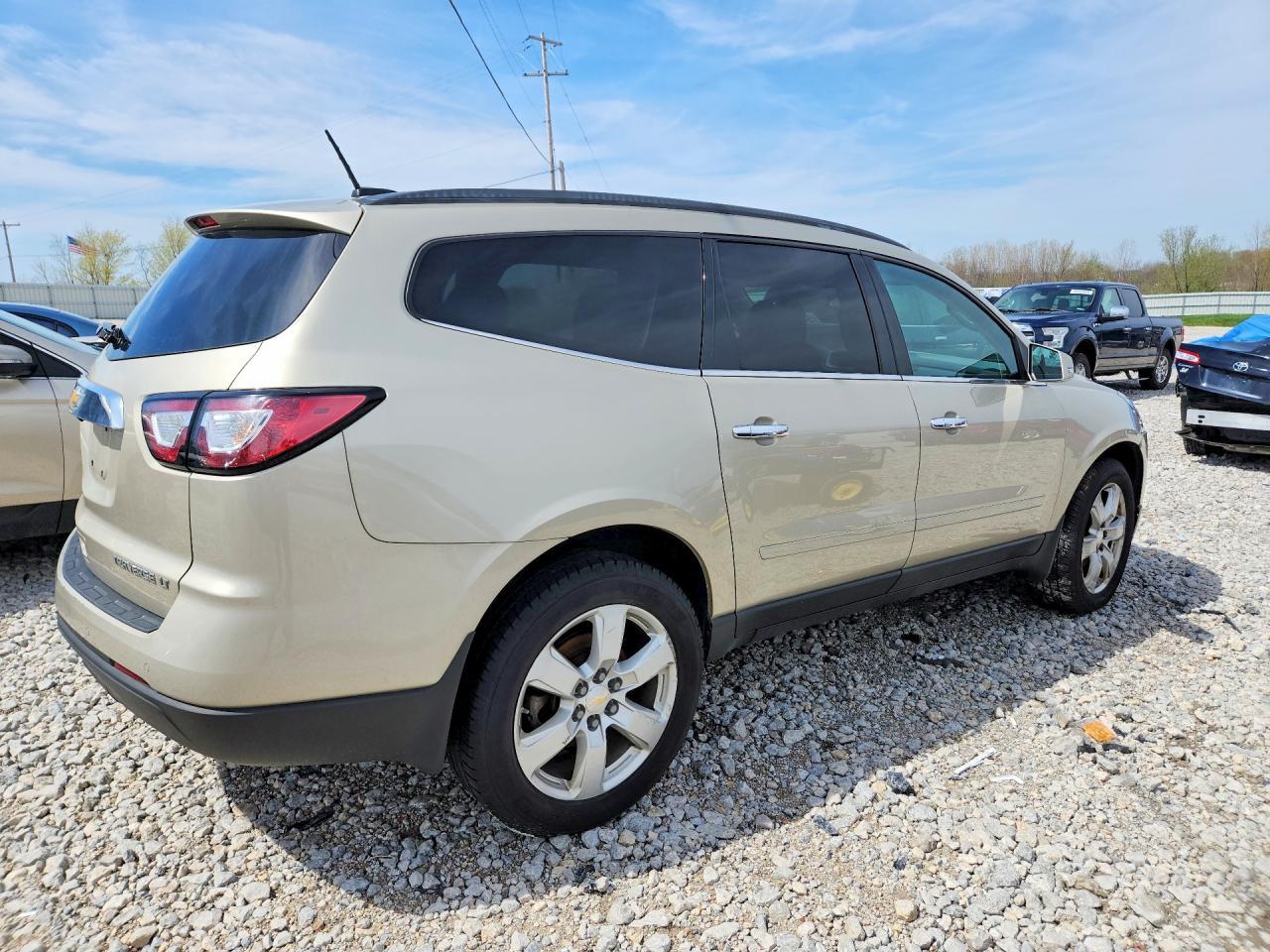 2016 Chevrolet Traverse Lt - Фото 3