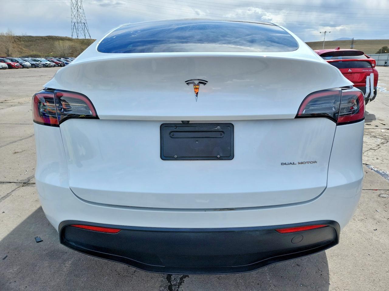 2024 Tesla Model Y - Фото 6