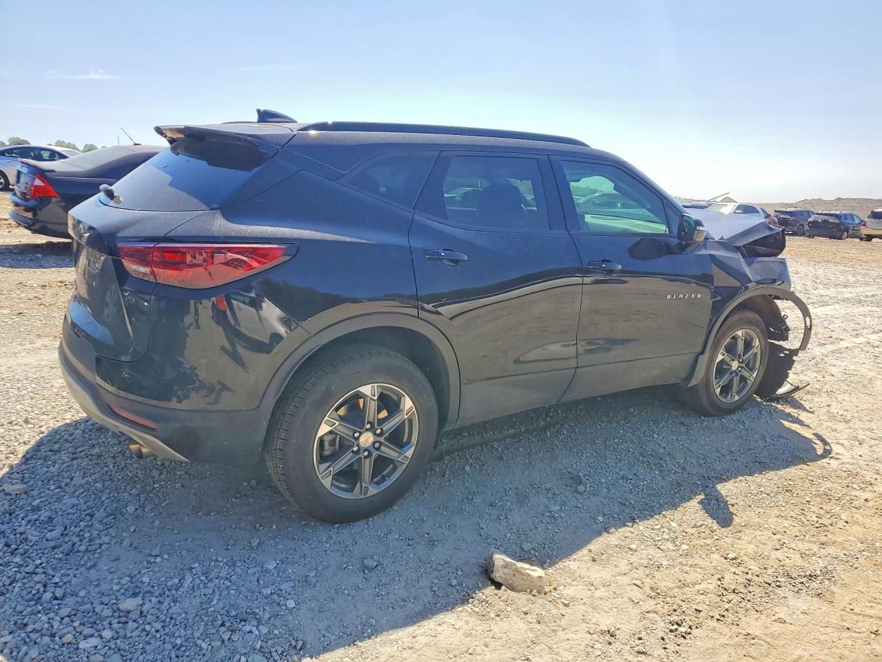 2023 Chevrolet Blazer 3Lt - Фото 3
