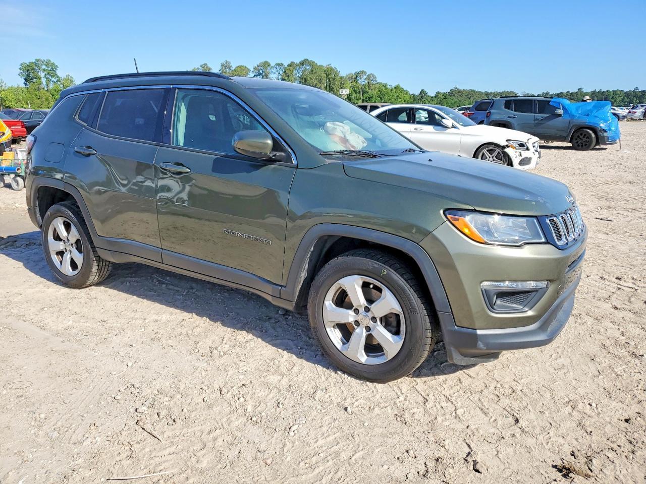 2018 Jeep Compass Latitude - Image 4