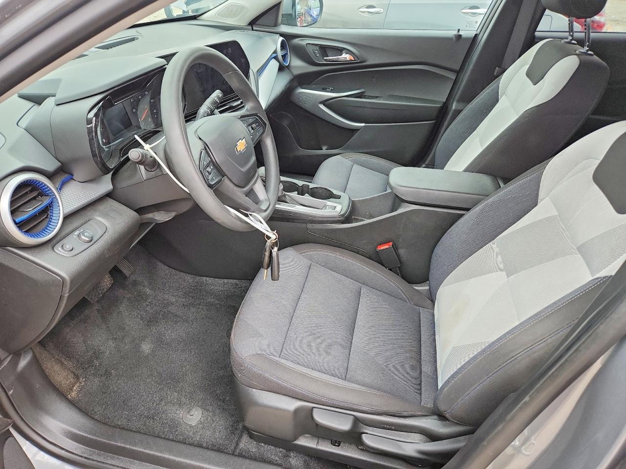 2024 Chevrolet Trax Ls - Image 7