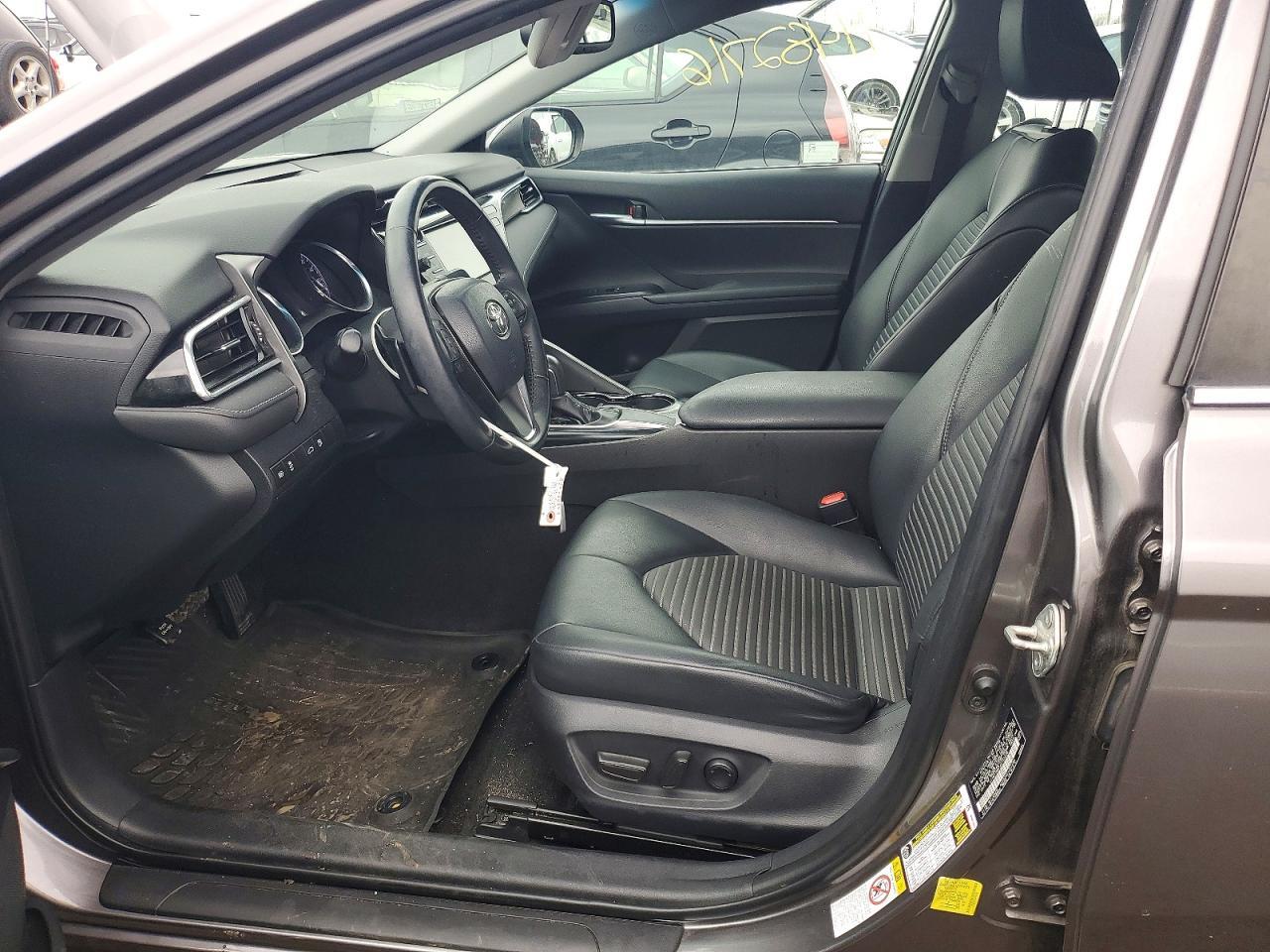 2018 Toyota Camry Se - Image 7