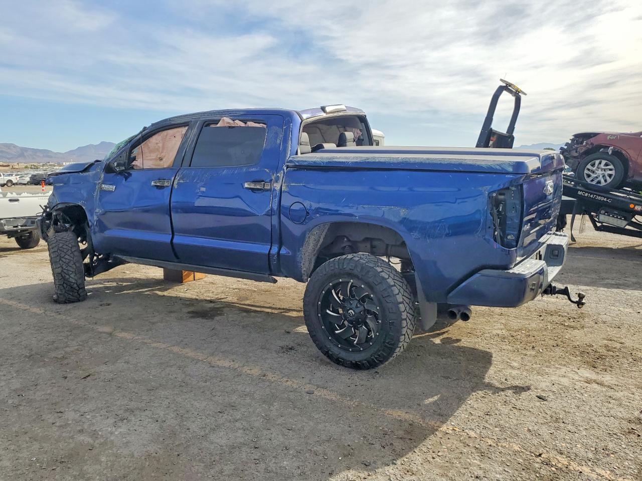 2014 Toyota Tundra Platinum - Image 2