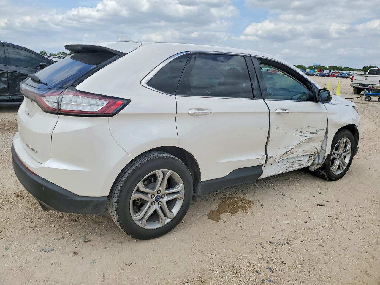 2017 Ford Edge Titanium - Фото 3