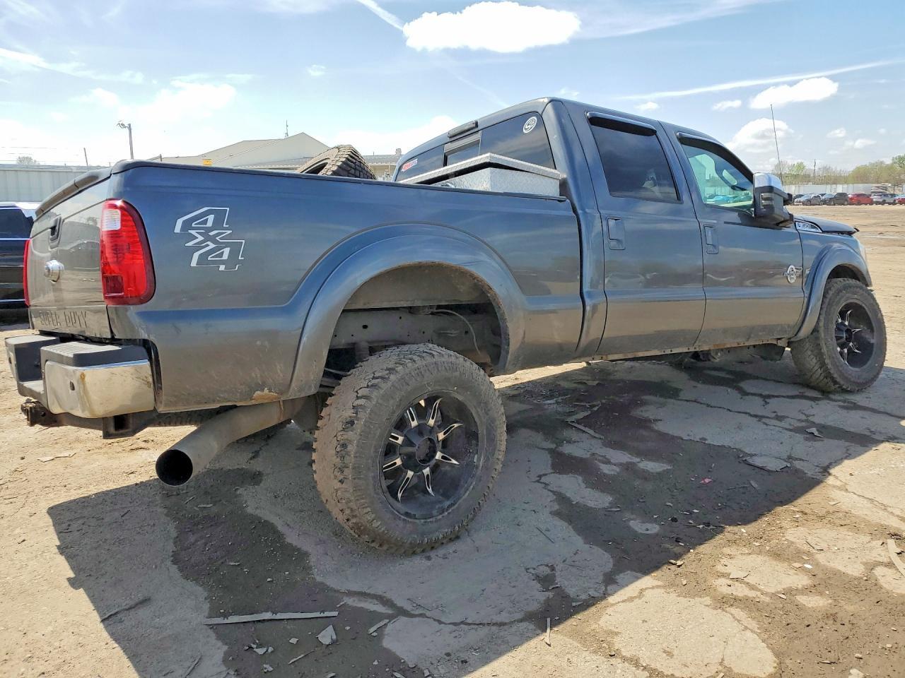 2016 Ford F350 Super Duty - Image 3