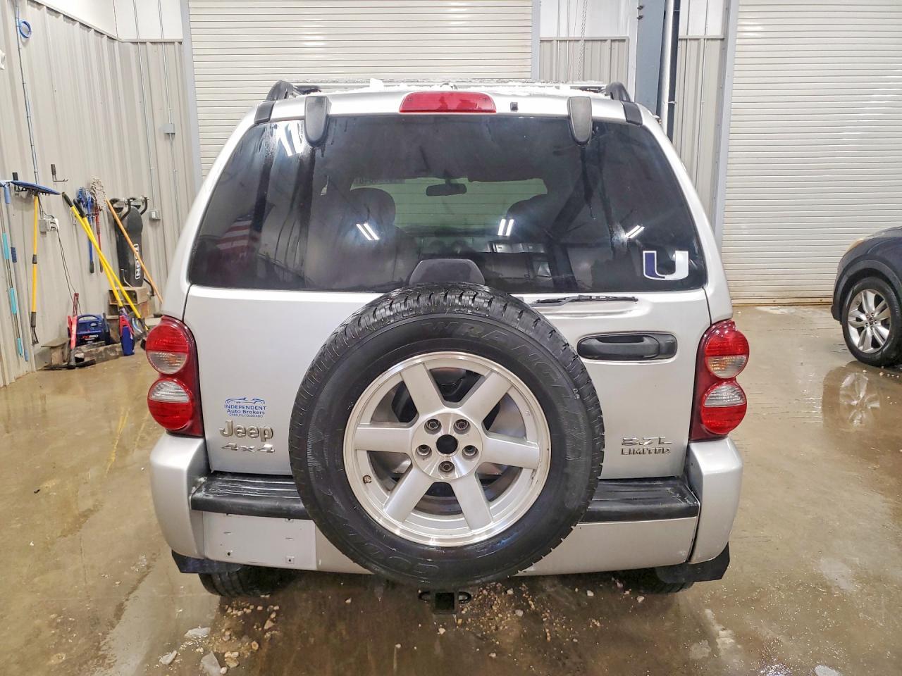 2005 Jeep Liberty Limited - Фото 6
