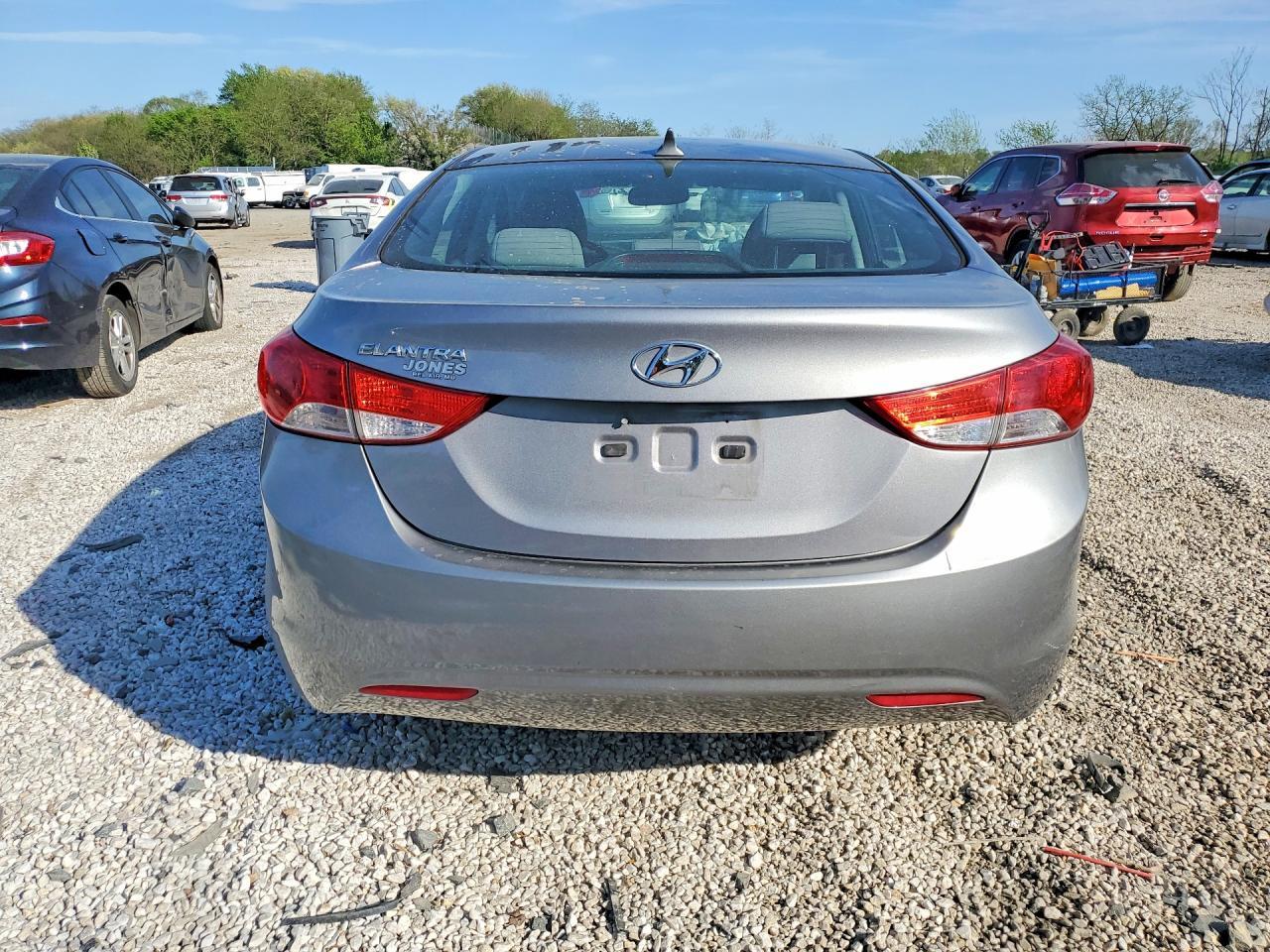 2013 Hyundai Elantra Gls - Image 6