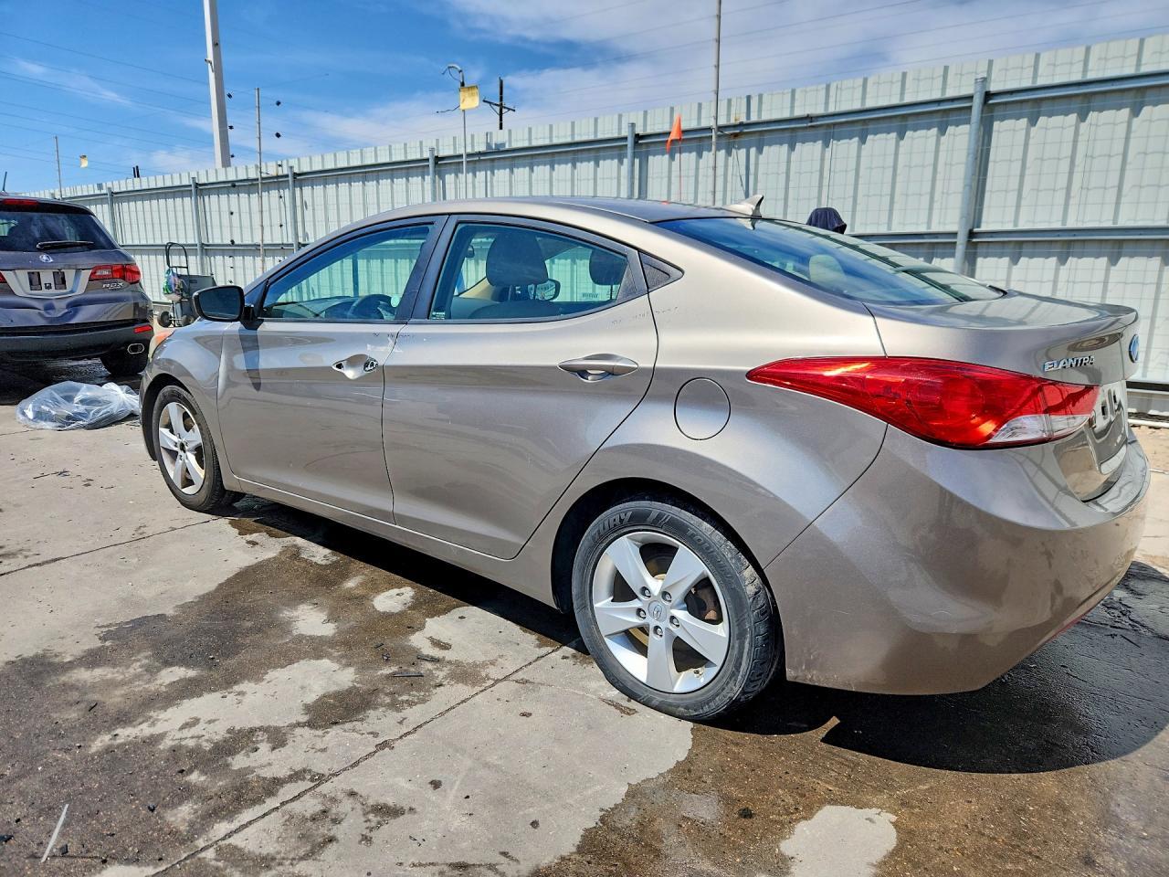 2013 Hyundai Elantra Gls - Фото 2