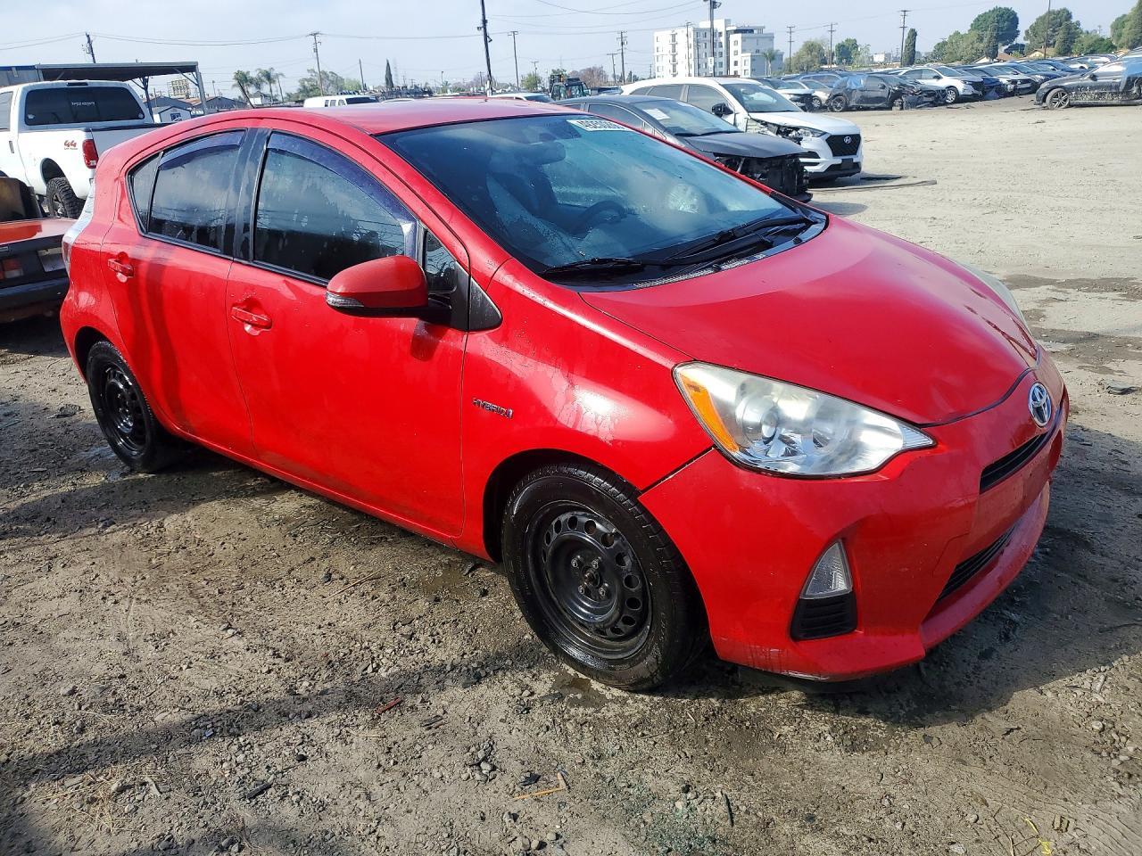 2014 Toyota Prius C Two - Image 4