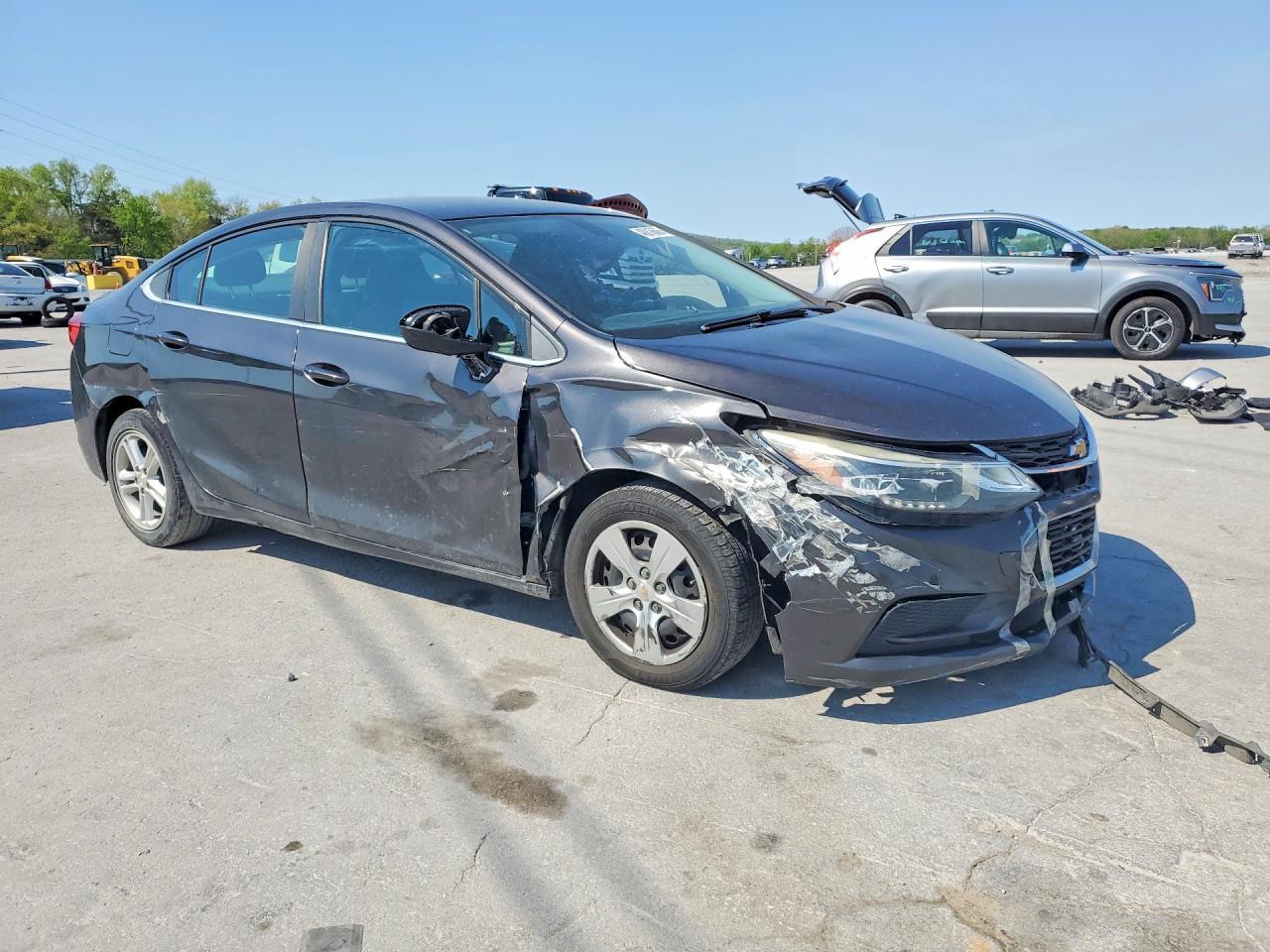 2017 Chevrolet Cruze Lt - Image 4