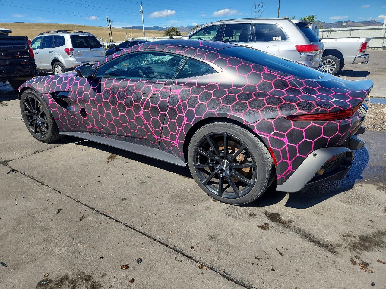 2019 Aston Martin Vantage - Image 2