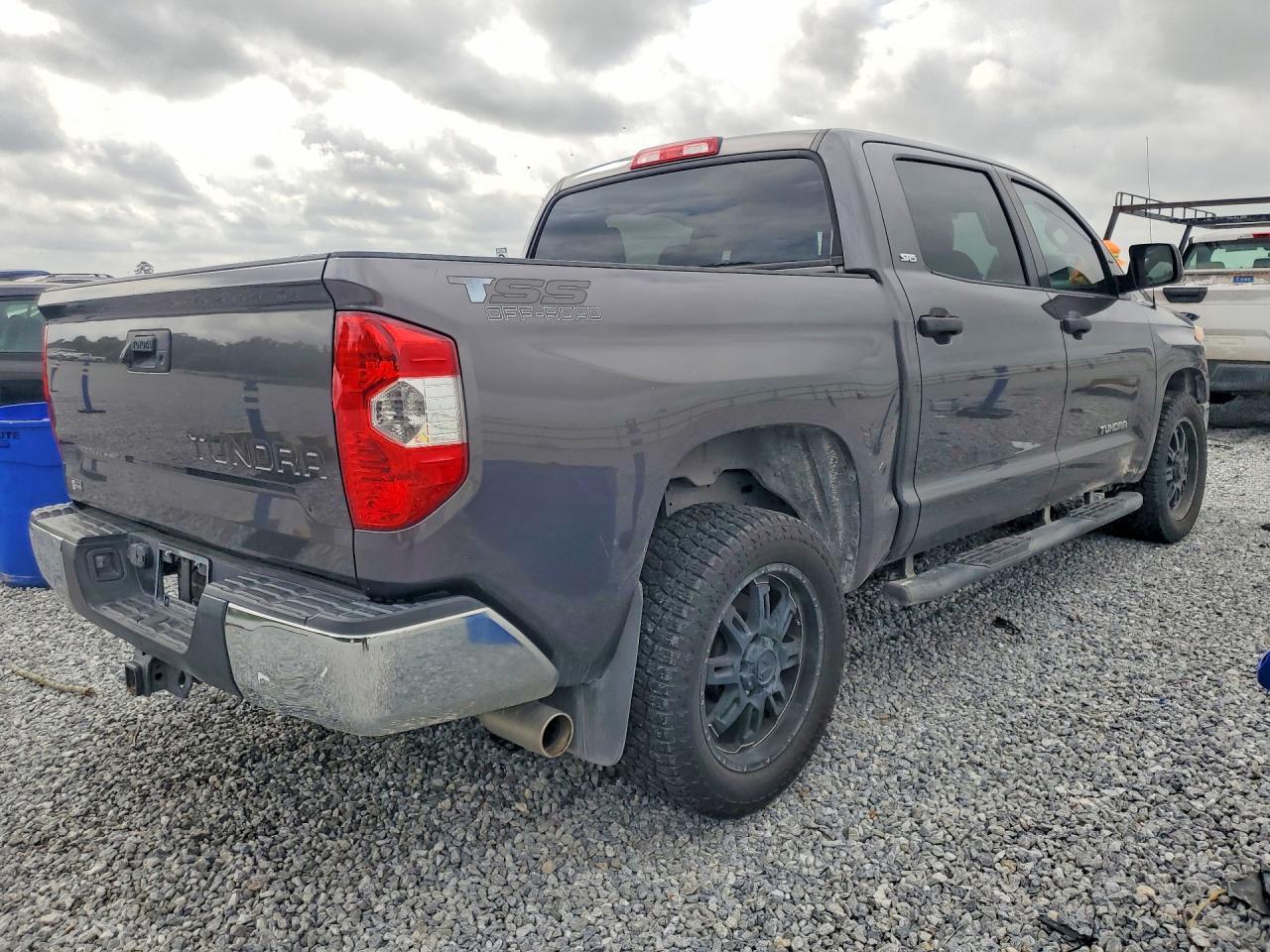 2014 Toyota Tundra Crewmax Sr5 - Фото 3