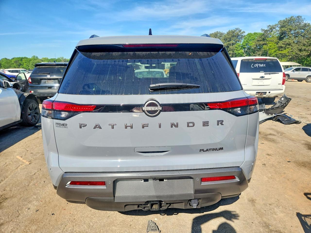 2026 Nissan Pathfinder Platinum - Image 6