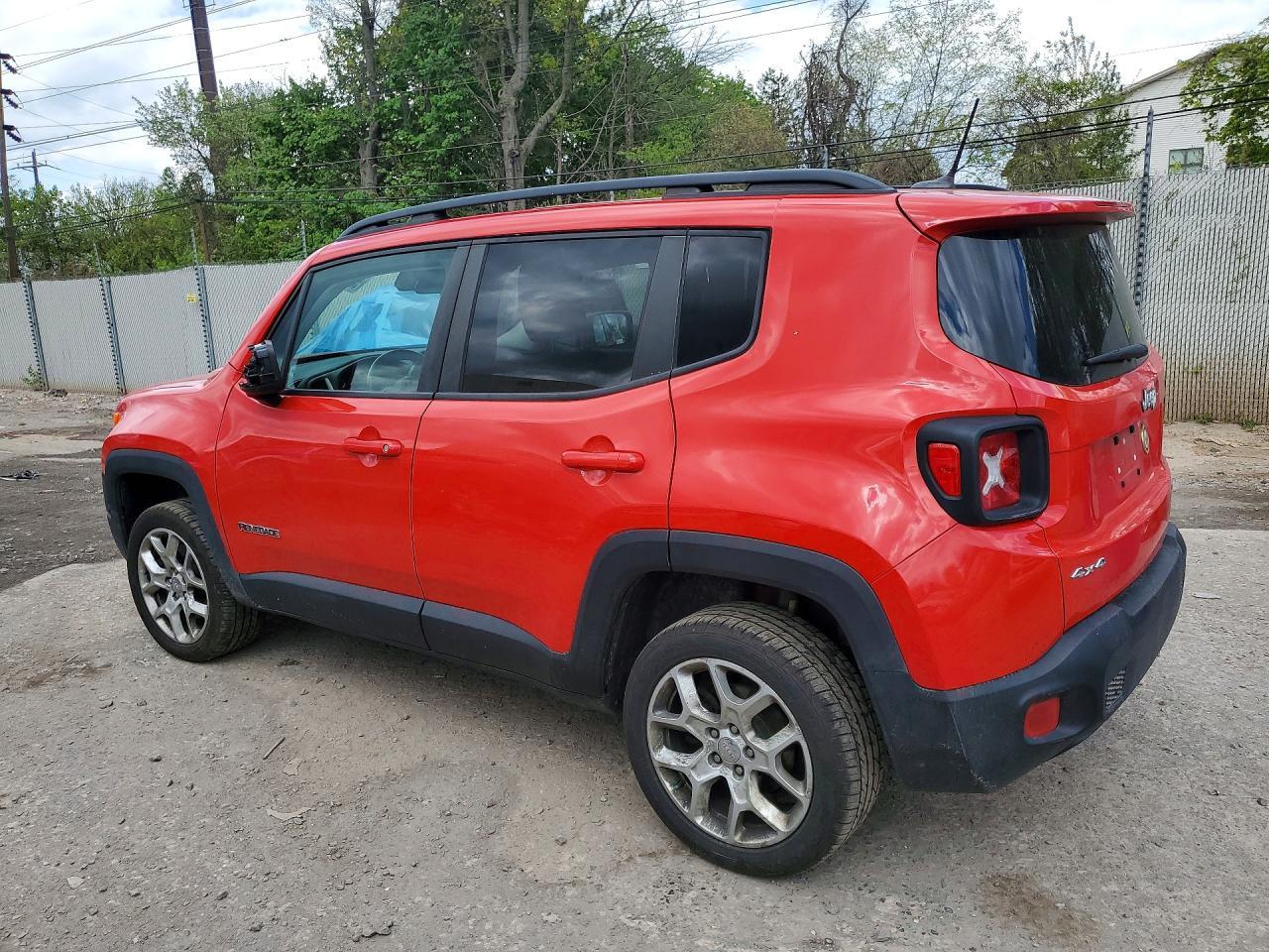 2017 Jeep Renegade Latitude - Image 2