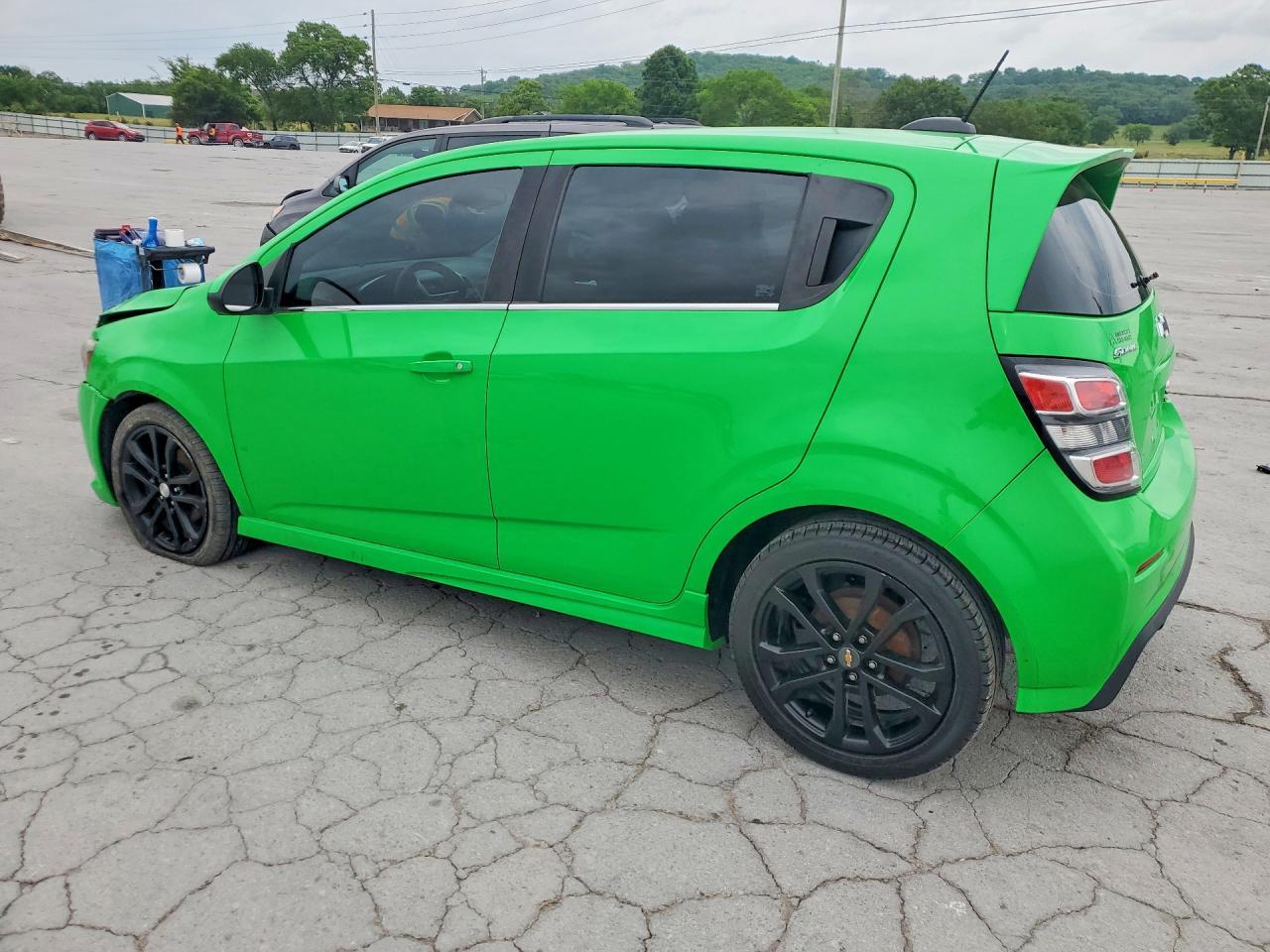 2017 Chevrolet Sonic Lt - Фото 2