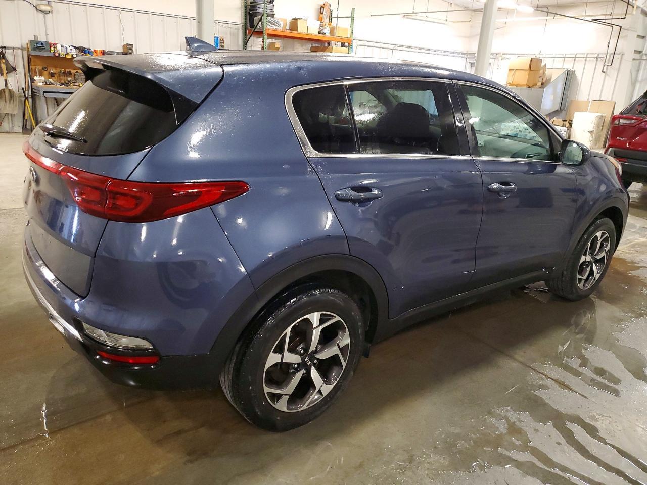 2020 Kia Sportage Lx - Image 3