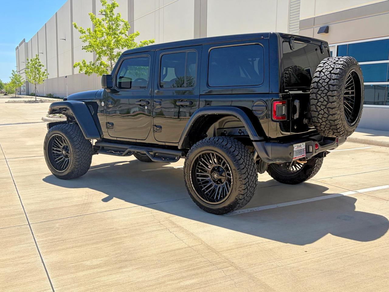 2018 Jeep Wrangler Unlimited Sport - Image 3