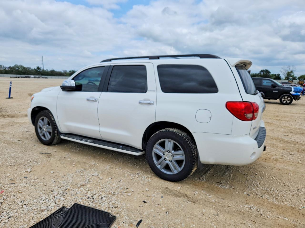2008 Toyota Sequoia Limited - Image 2