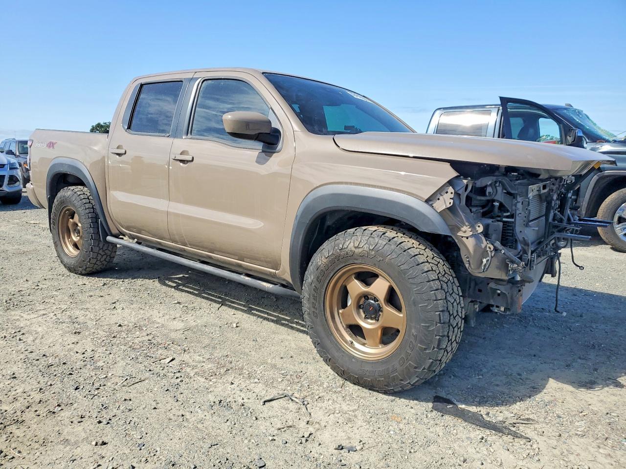 2022 Nissan Frontier - Фото 4