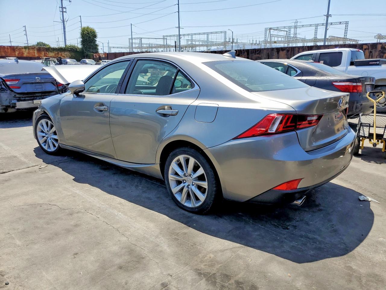 2014 Lexs Is 250 - Image 2